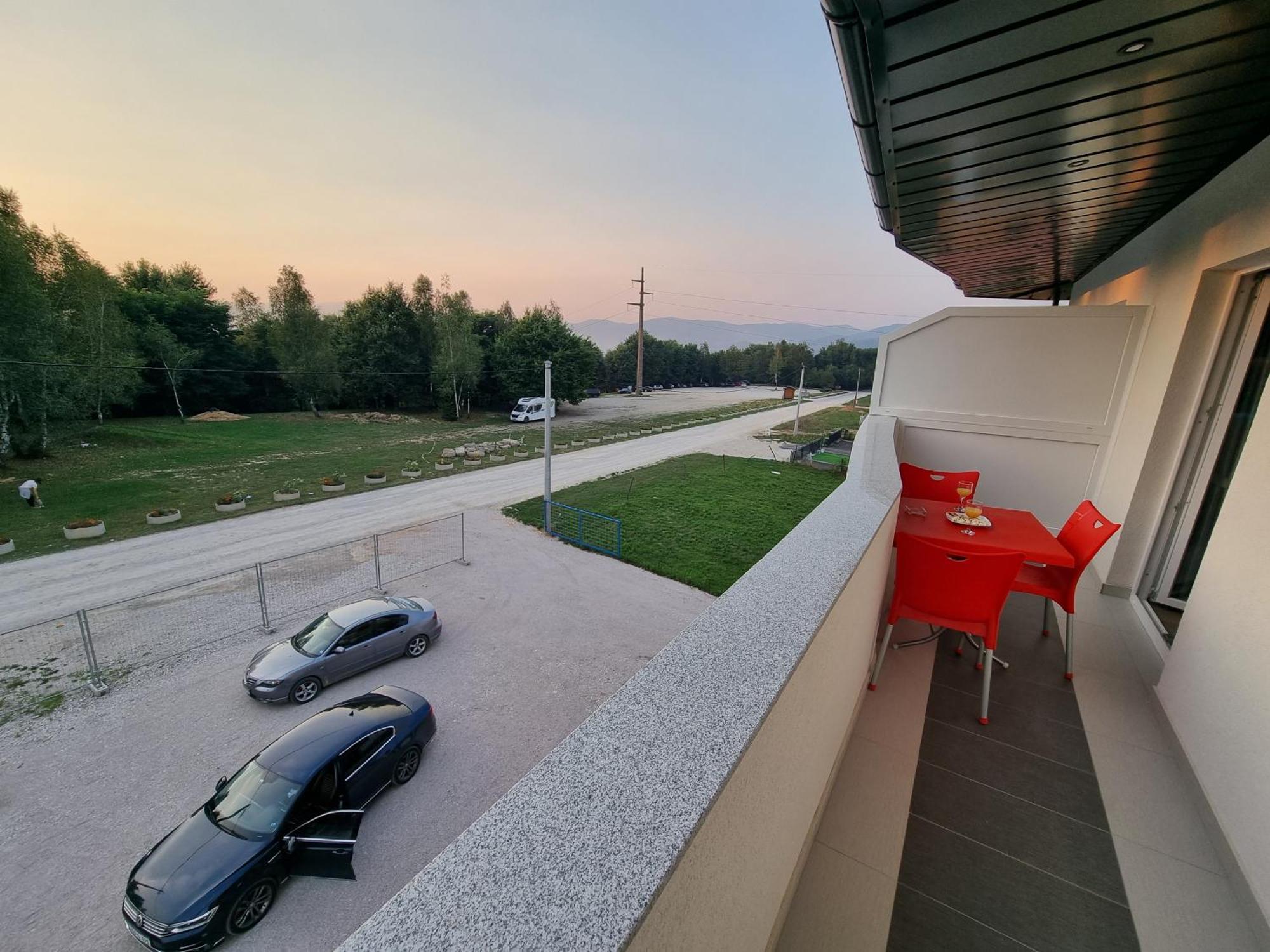 Villa Park Ravne Visoko Bagian luar foto